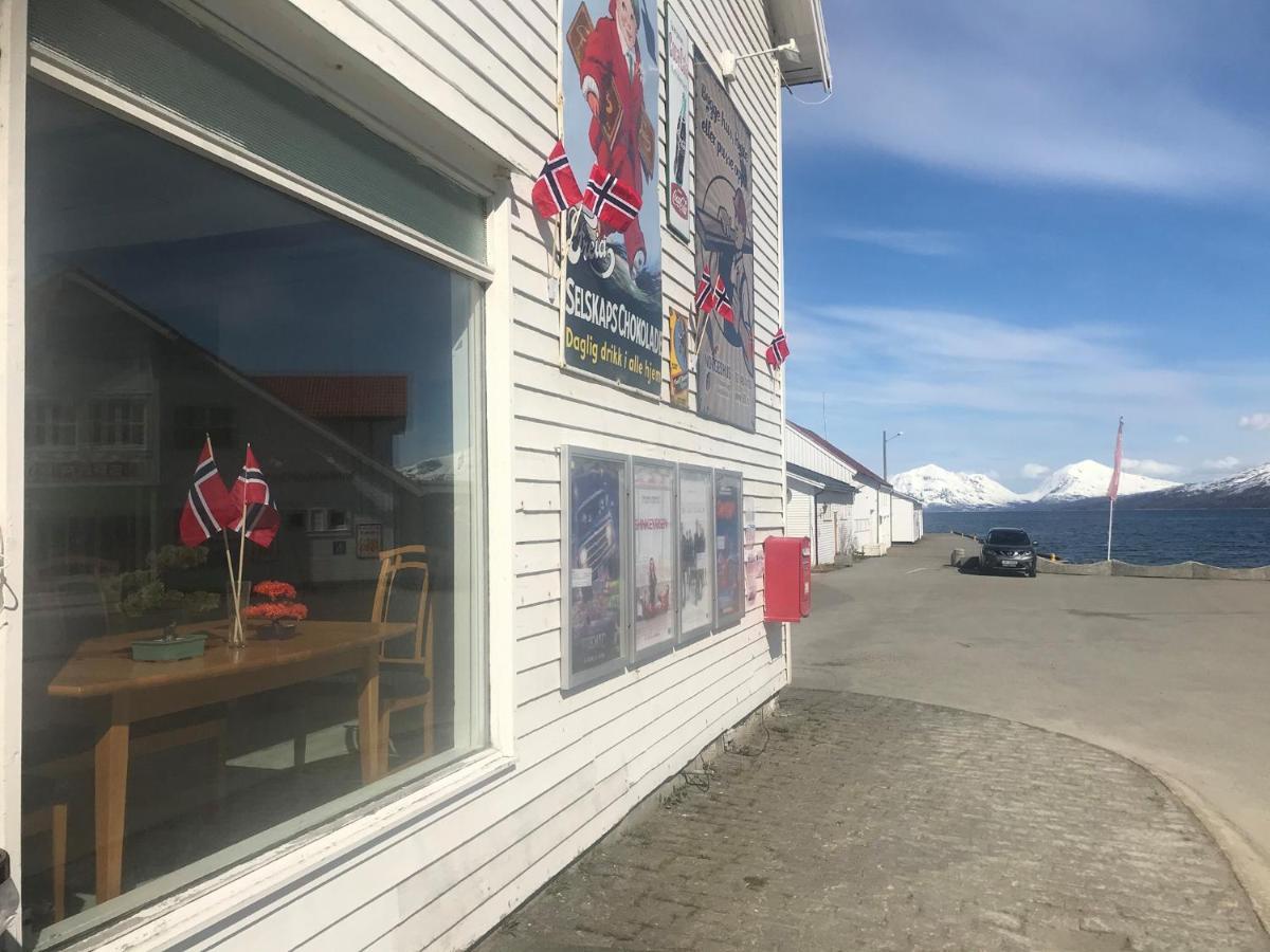 The Old Harbour Store 勒丁恩 外观 照片